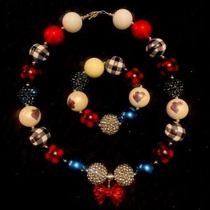 Little girls necklace and bracelet set